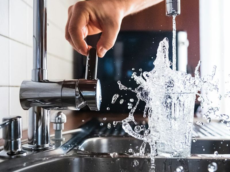 Kitchen faucet running
